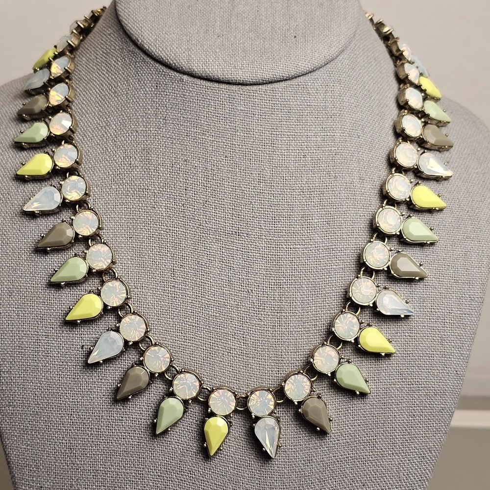 [J. Crew]  Classic Spike Statement Necklace Yellow◇Green◇Gray & Opalescent